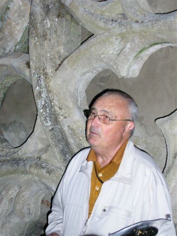 Bernard Lebeau raconte la légende de la Pomme d’amour de Jean Condou Bernard Lebeau raconte la légende de la Pomme d’amour de Jean Condou